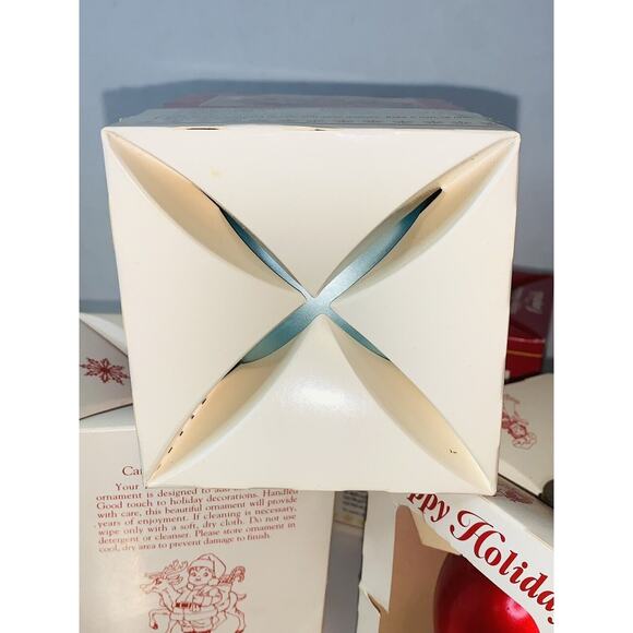 28 Years Old 1998 Collectors Edition Campbells Soup Kids Christmas Ornament NOS - Picture 5 of 11